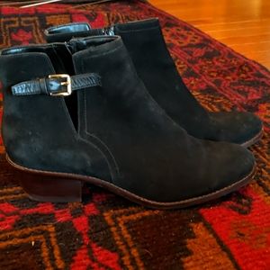 Cole has boots